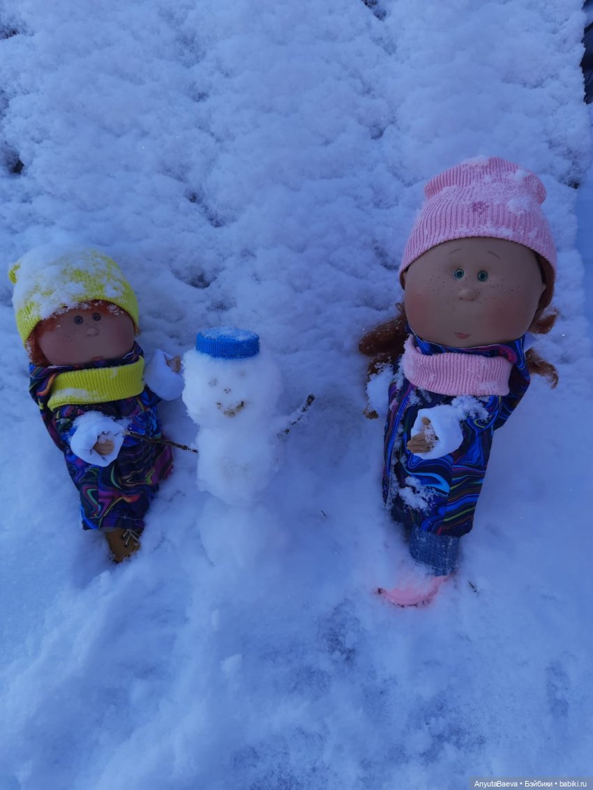 Новый год старый, а снег новый