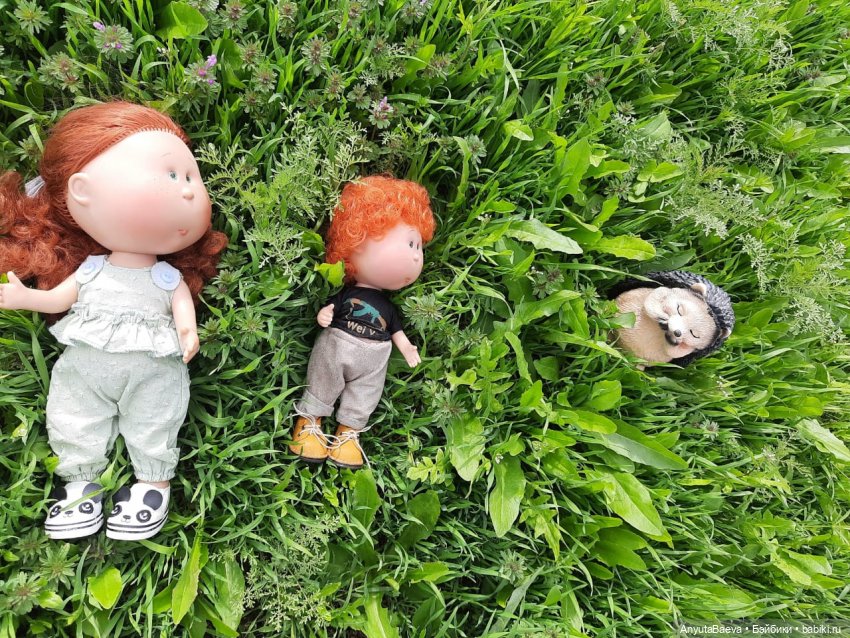 А у нас тройняшки — Куклы Nines d'Onil (Нинес): Миа (Mia) (фото 3)