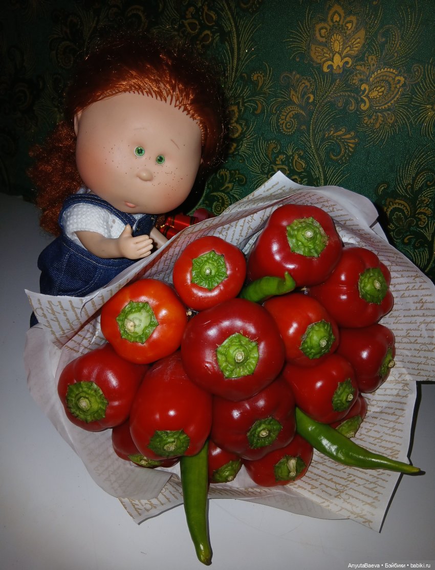 Маруся на выставке — Куклы Nines d'Onil (Нинес): Миа (Mia)