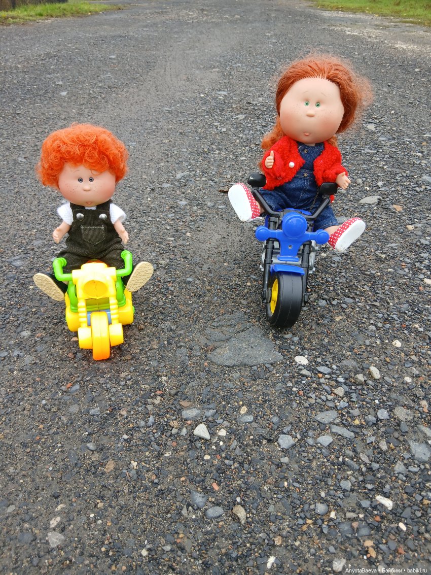 Мы сегодня байкеры — Куклы Nines d'Onil (Нинес): Миа (Mia) (фото 4)