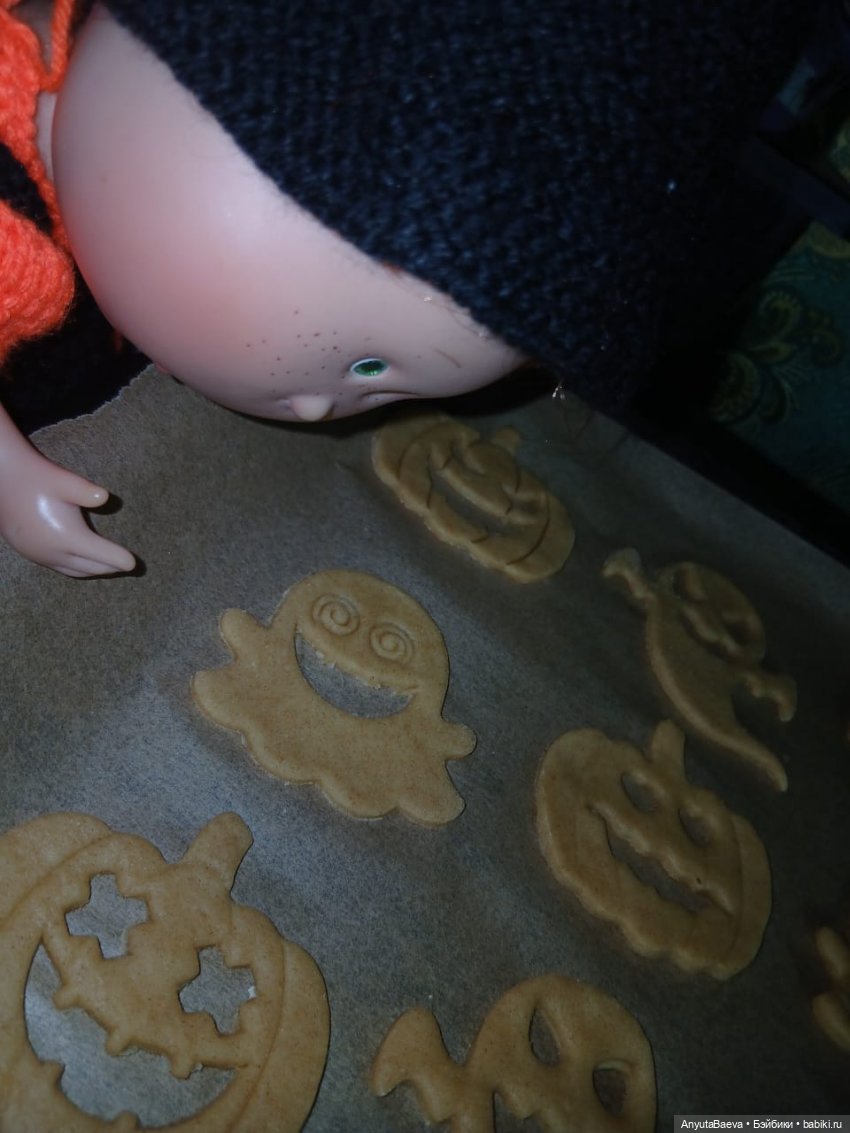 Вечер,камин,печеньки) — Куклы Nines d'Onil (Нинес): Миа (Mia) (фото 3)