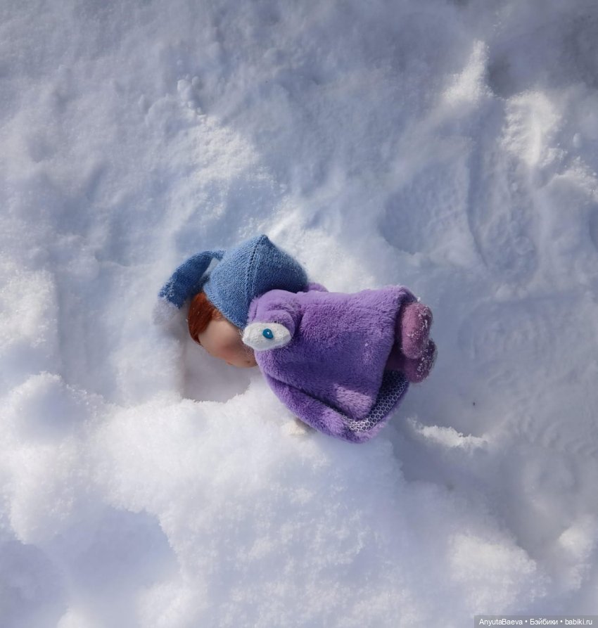 Зима , снег , прогулка) — Куклы Nines d'Onil (Нинес): Миа (Mia)