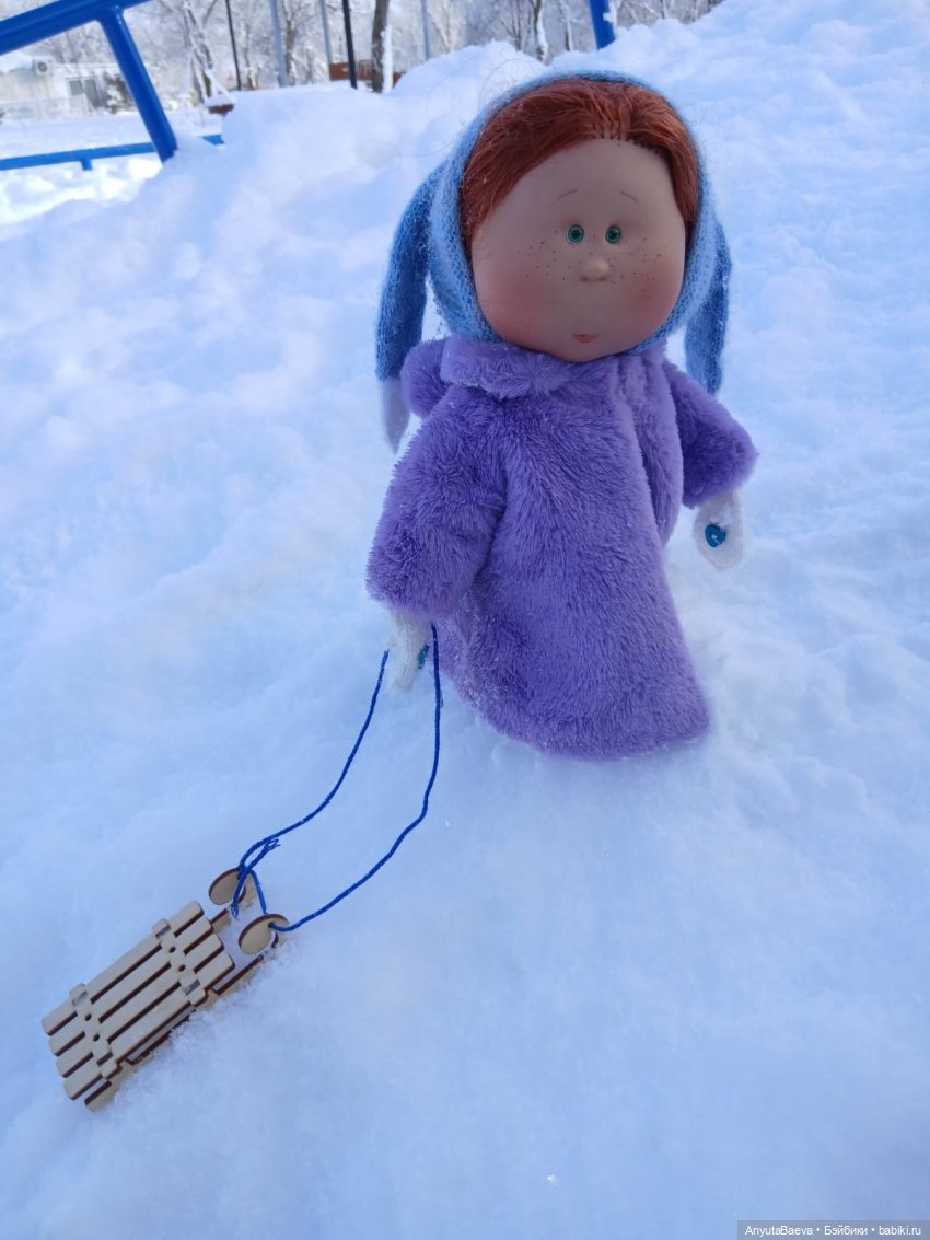 Зима , снег , прогулка) — Куклы Nines d'Onil (Нинес): Миа (Mia)