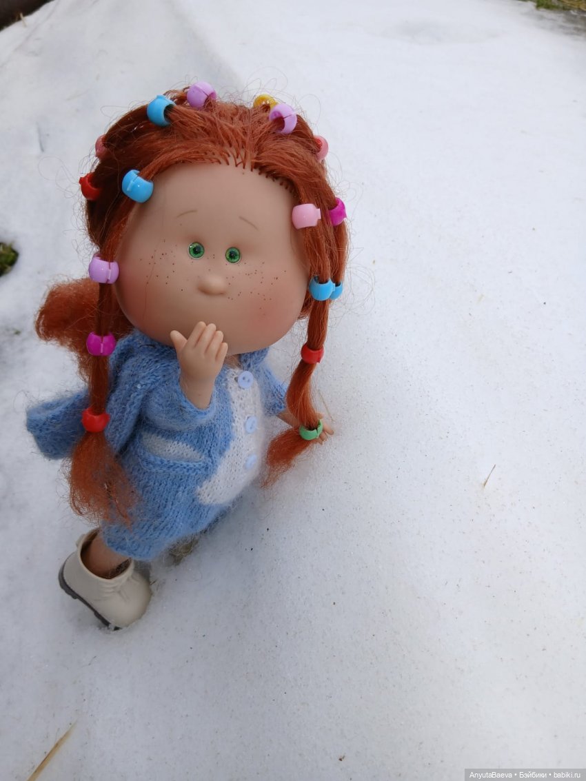 С 1 февраля — Куклы Nines d'Onil (Нинес): Миа (Mia) (фото 9)