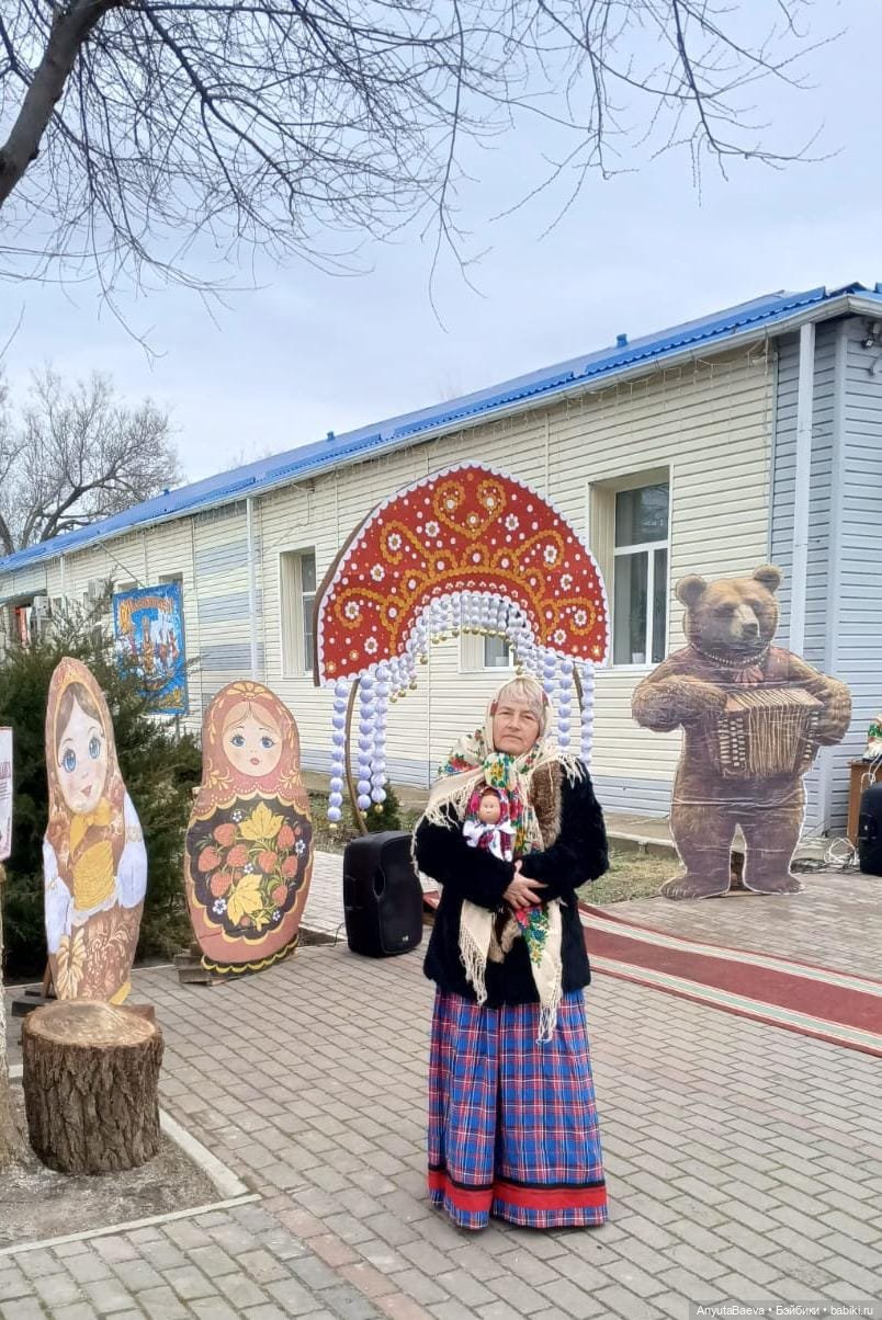 Масленица 2026 — Куклы Nines d'Onil (Нинес): Миа (Mia)