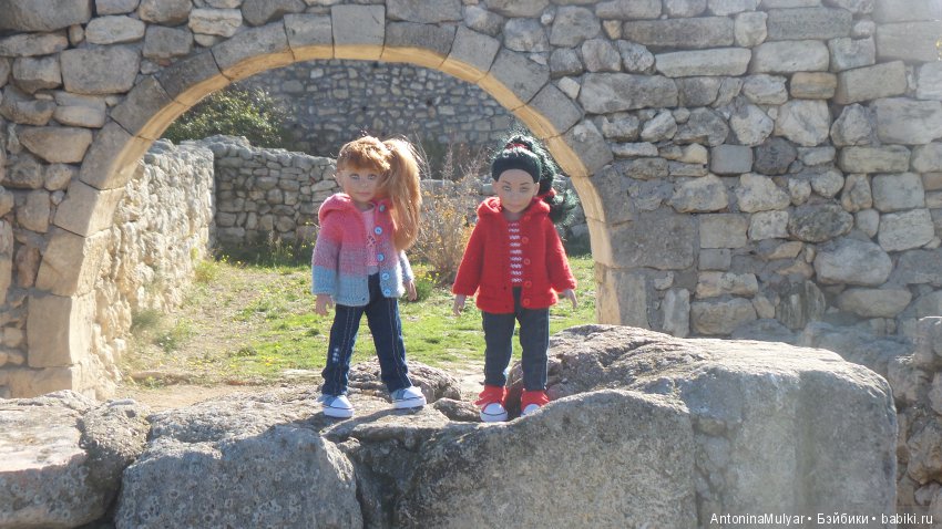 Прогулка по Херсонесу — Куклы LeeAnn (Denis Bastien) и Marianna Oldenburg: винил (фото 5)