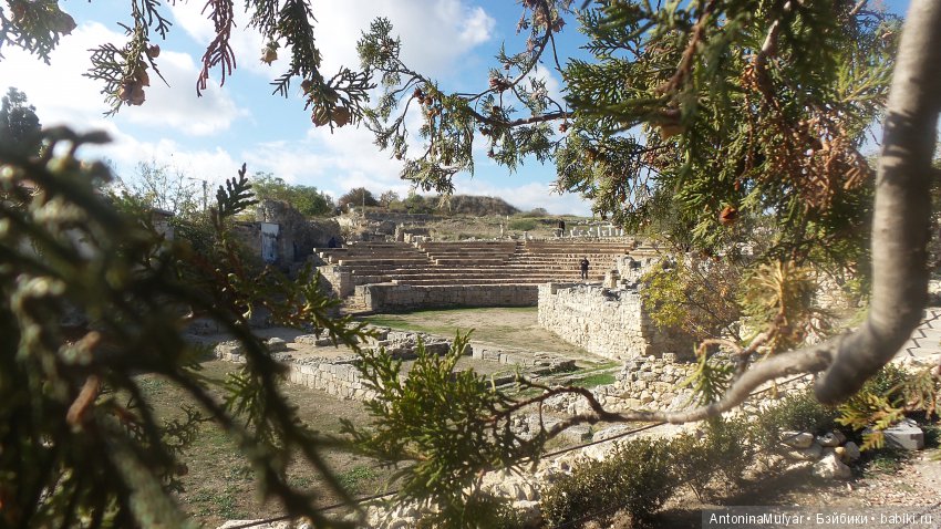 Прогулка по Херсонесу — Куклы LeeAnn (Denis Bastien) и Marianna Oldenburg: винил