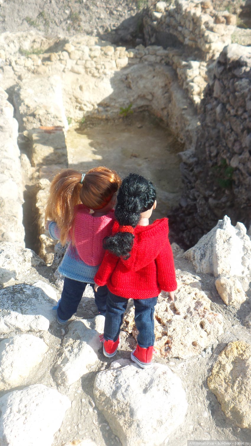 Прогулка по Херсонесу — Куклы LeeAnn (Denis Bastien) и Marianna Oldenburg: винил