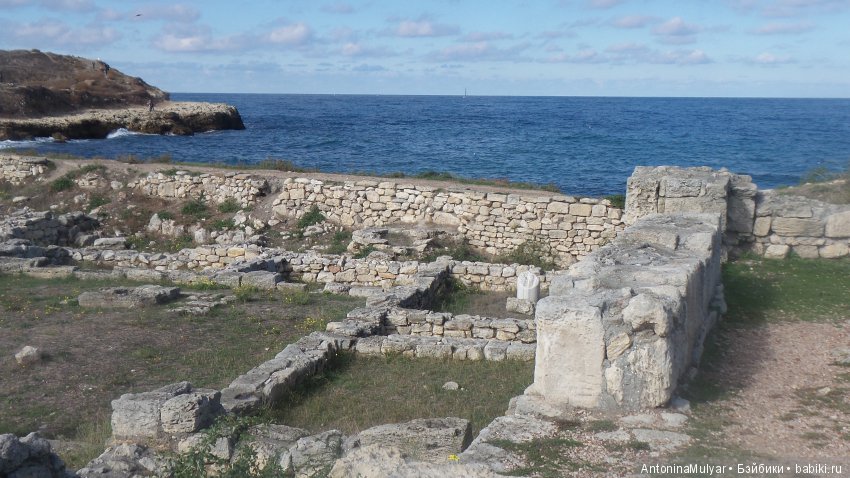 Прогулка по Херсонесу — Куклы LeeAnn (Denis Bastien) и Marianna Oldenburg: винил