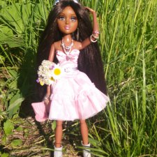 Бижу в новом платье...