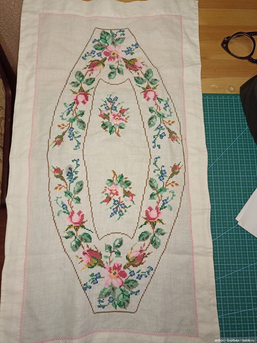 Нашла её в сарае, грязнючая! Еле отстирала. От старых хозяев осталась))