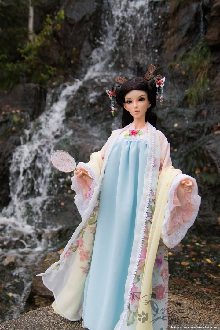 Фотосет в парке при ТЦ — Фотоистории с куклами BJD (БЖД): сериалы