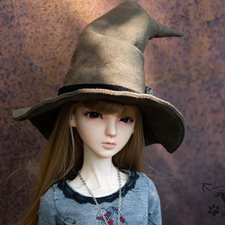 Слушай куклу, она сама скажет