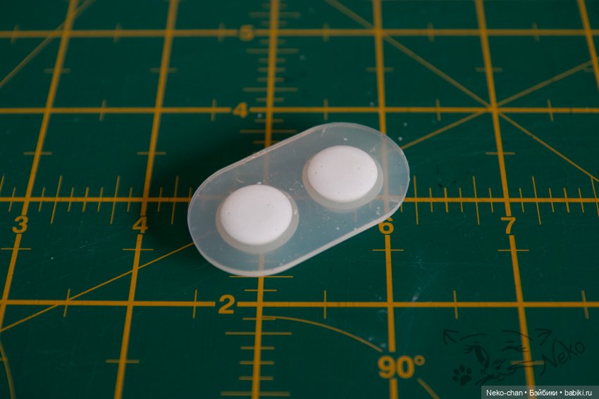 МК "Глаза из УФ-смолы, или подборка косяков)" Ч.1