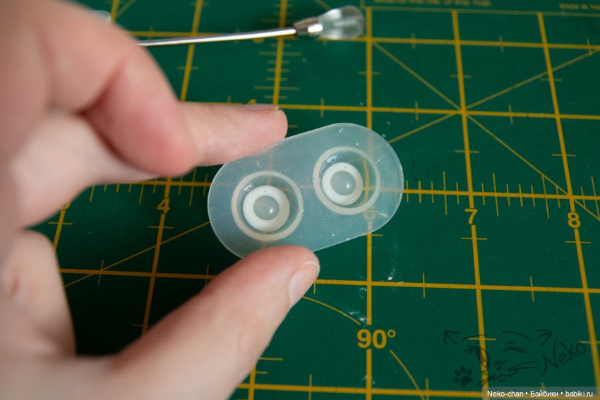 МК "Глаза из УФ-смолы, или подборка косяков)" Ч.1