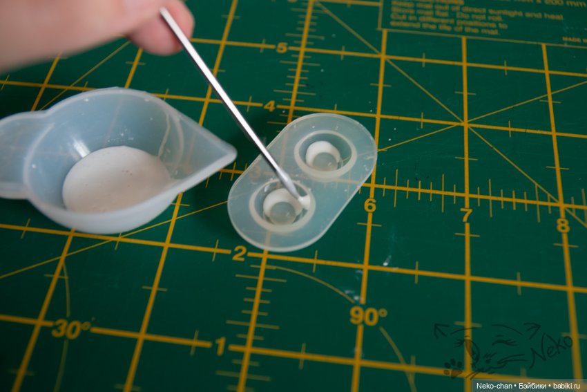 МК "Глаза из УФ-смолы, или подборка косяков)" Ч.1