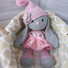 Зайка вязаная 26 см