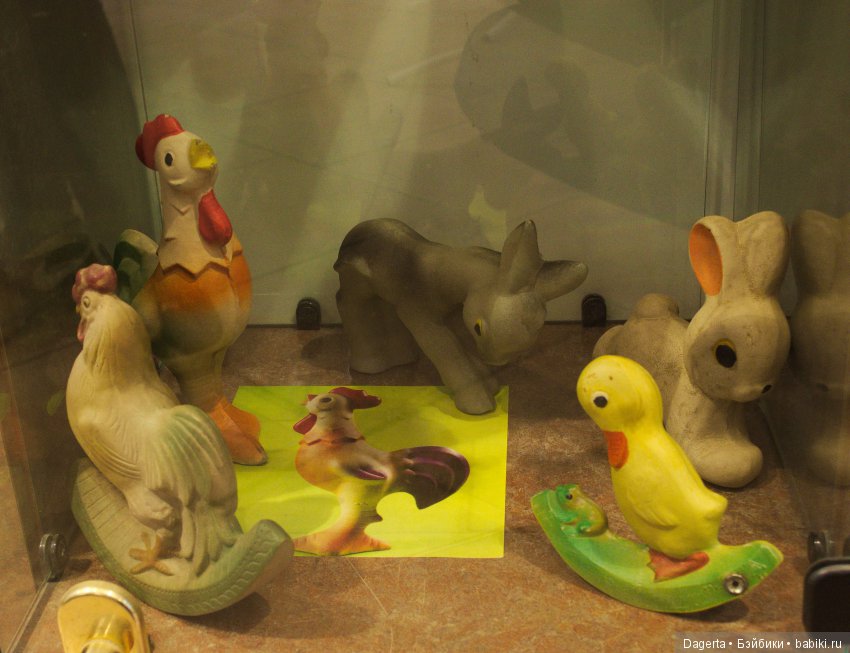 Кукольный мир от "Красного Треугольника". Игрушки из резины советской эпохи