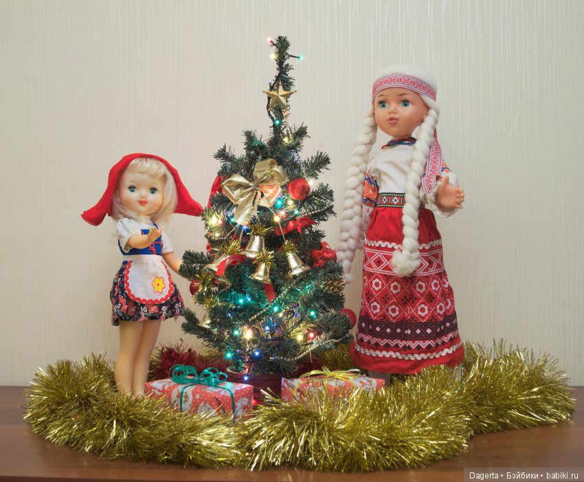 Поздравлялки — Новый год и Рождество: праздничные фото кукол (фото 3)