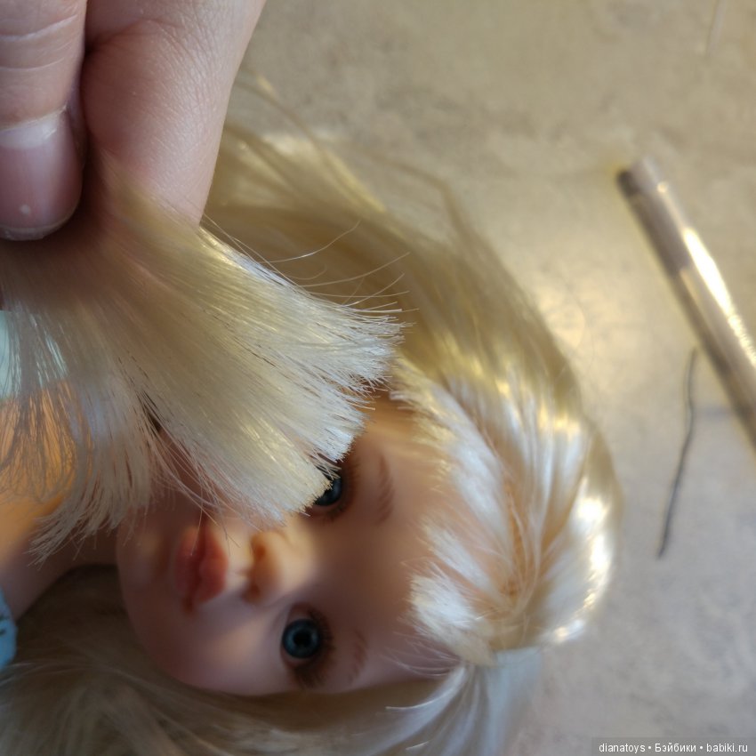 Что будет, если взять Клаудию от Паола Рейна с волнистыми волосами и отрезать ей челку? А потом распрямить волосы (фото 7)