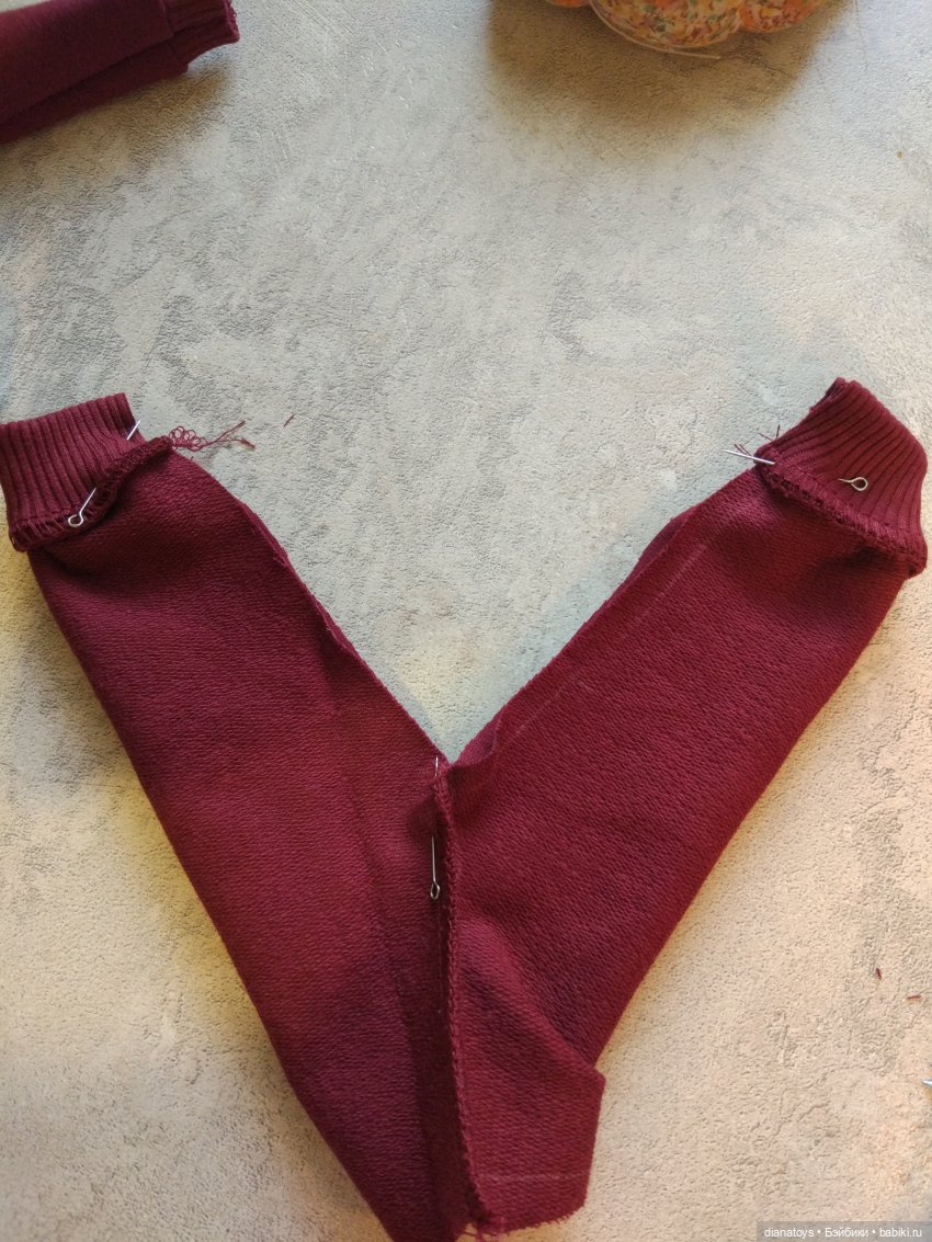 Шьём костюмчик для Паола Рейна из футера двухнитки, мастер класс