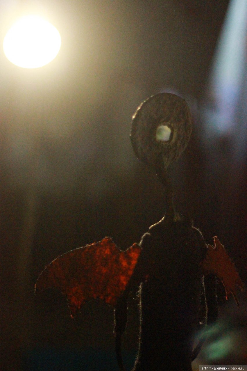 Айин. Готическая кукла — Авторские куклы из шерсти (валяние): сухое (фото 7)