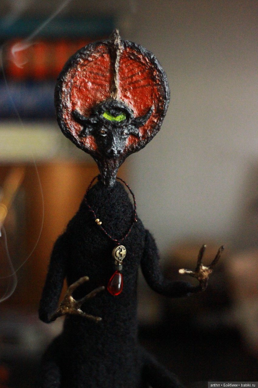 Солнцебык. Готическая кукла (фото 4)