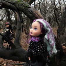 Сериз и Мэделин в ноябрьском лесу