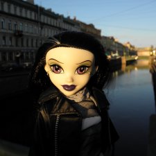 Коллекционная кукла BeGoths 2000х годов в Санкт-Петербурге.