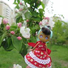 Необычная пересадка маленьких кукол.