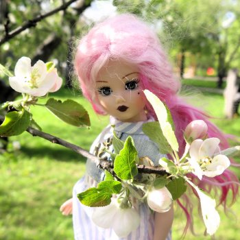 Сады Коломенского в сложный май 2024