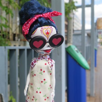 "Объявление на пляже"