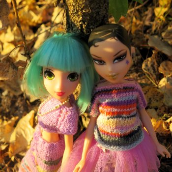 Красивая осенняя прогулка для Bratz и Ле Фрог Regal Academy