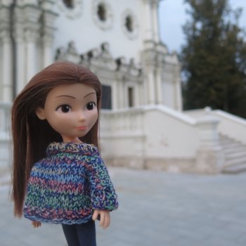 Кукла блогера Саши Спилберг и вечер в Москве