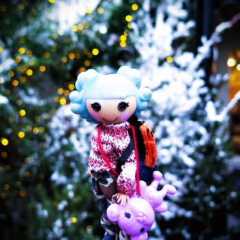 Голубая снежинка в последнюю неделю года