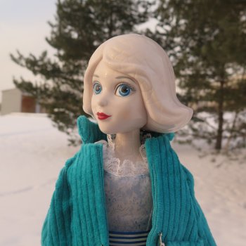 "Раз, два, три. За твоей спиной - лабиринт."