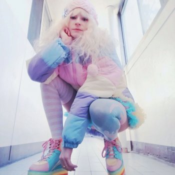 "Time to be a Unicorn" весной