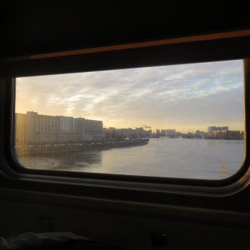 "Жить с контуром дыры..."