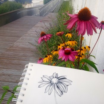 "Пережить отрицание себя - довольно реалистично."