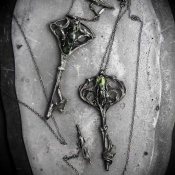 Ещё 13 украшений на излёте ноября