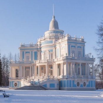 Белый цвет Января