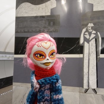 Catrinas Underworld Пинки в зимней Москве