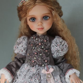 Принцесса, кастом Лизы (новый молд ) Паола Рэйна Paola Reina