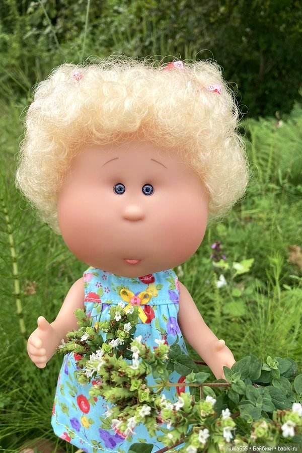 Дусины улики — Куклы Nines d'Onil (Нинес): Миа (Mia)