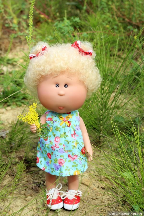 Дусины улики — Куклы Nines d'Onil (Нинес): Миа (Mia)