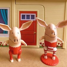 Две свинки Оливии и их дом/корабль