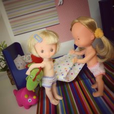 Динозавр раздора или новая мебель для малышек