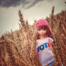 Живая девочка Ребекка