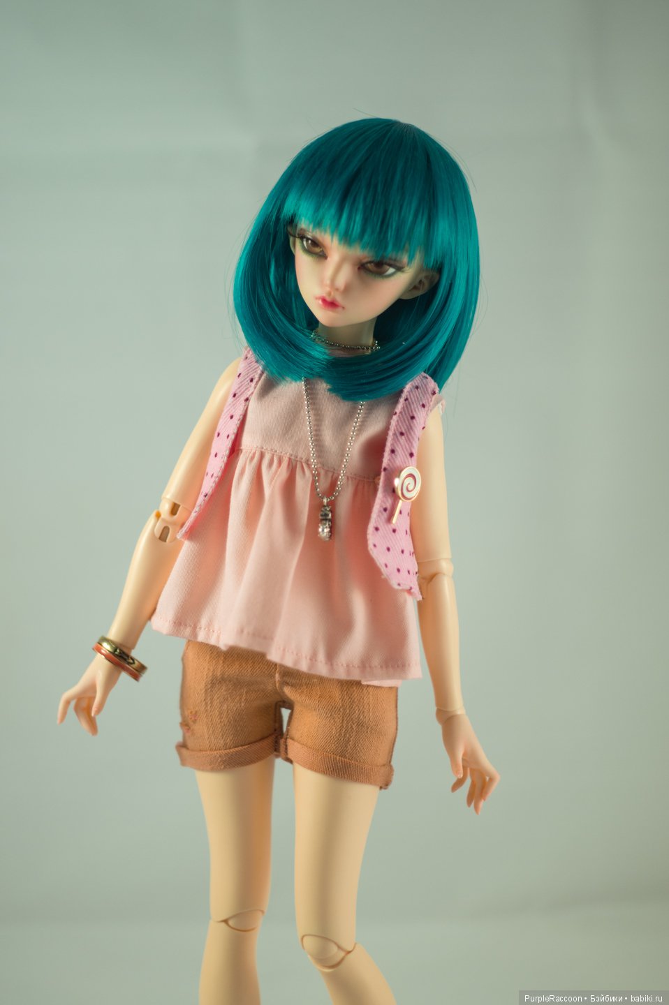 Шортики, блузка и жилет