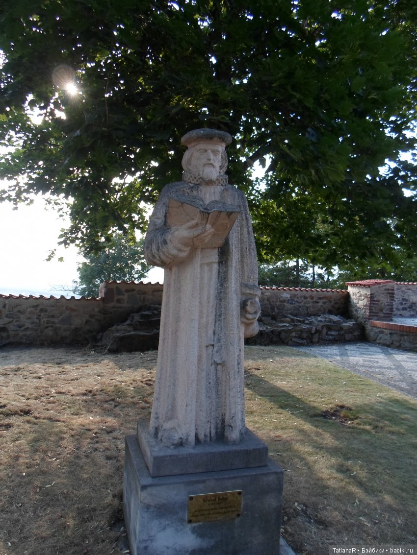 Часть третья. Натали в старинной крепости. Приключения коллекционной куклы Минуш от Sylvia Natterer